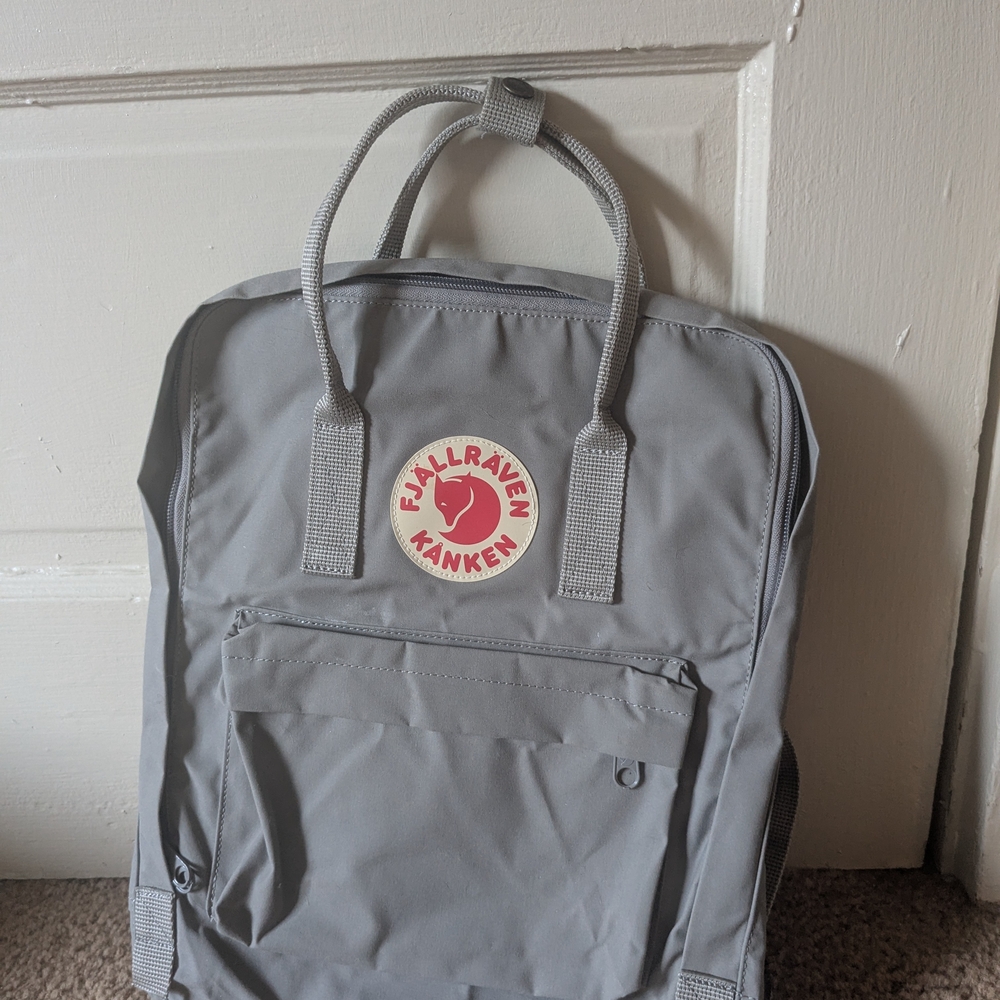 Fjallraven Kånken Backpack in Light Gray